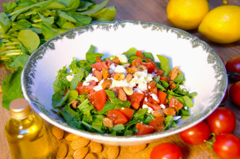 Bademli Roka Salatası
